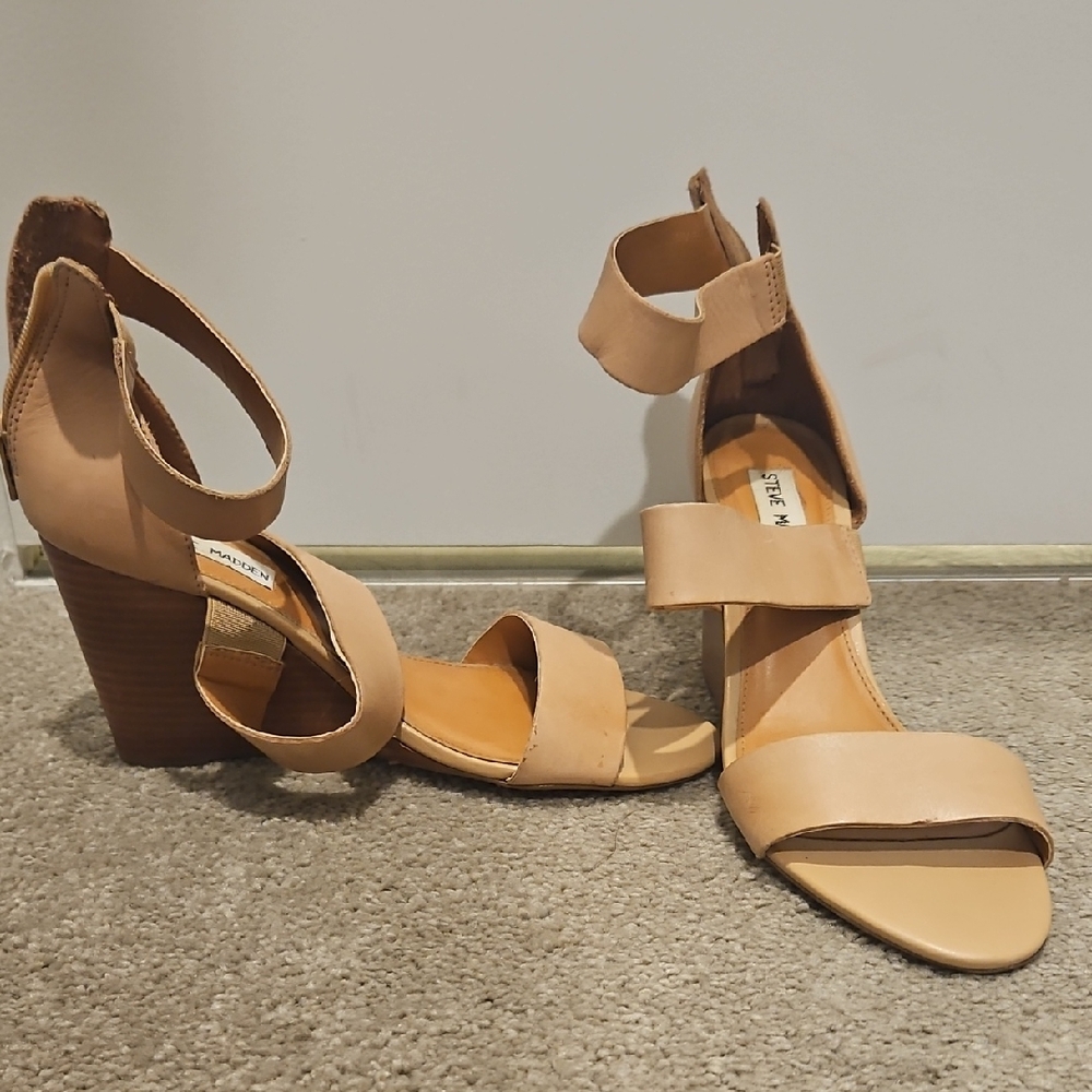 Elegant Tan Strappy Heels